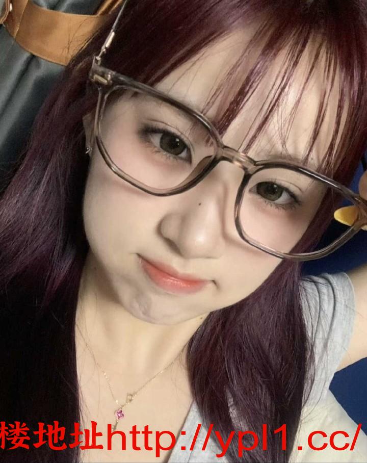 零零后学妹耐草类型水多逼紧