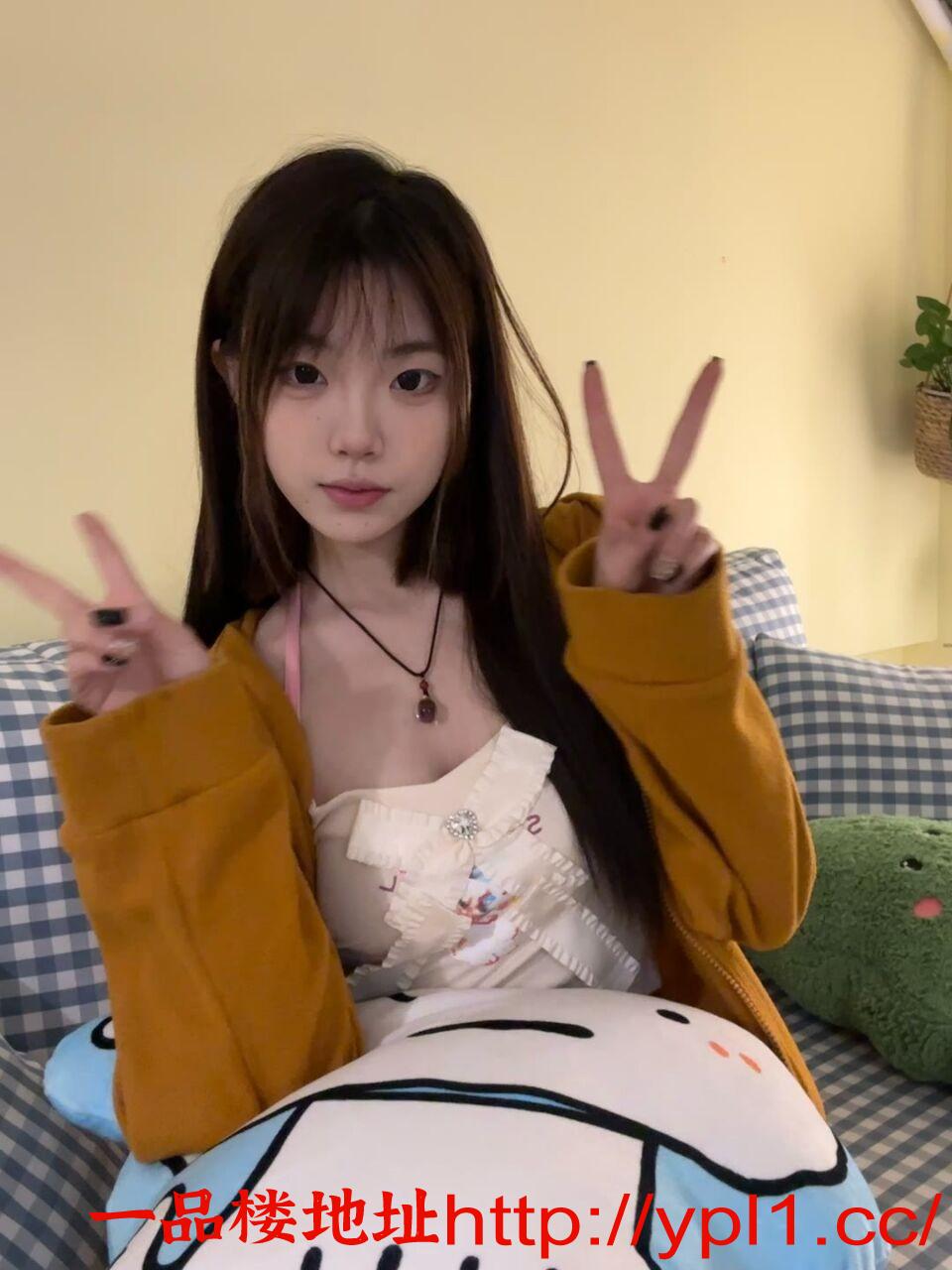 迷人的脸蛋 下体也很勾魂