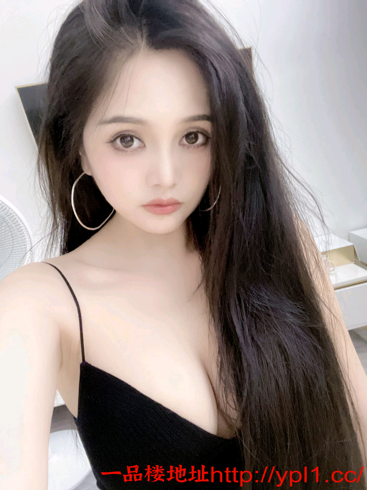 体验嫩妹逼嫩水多