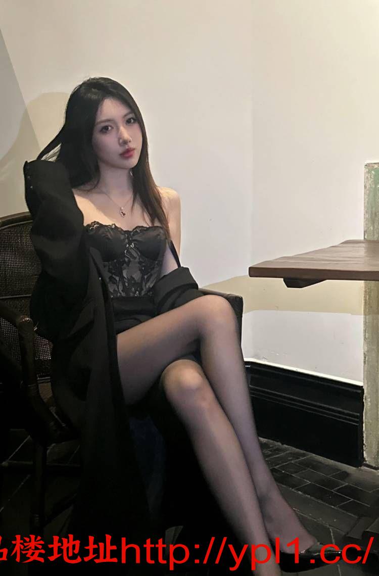 区兼职黑色御姐