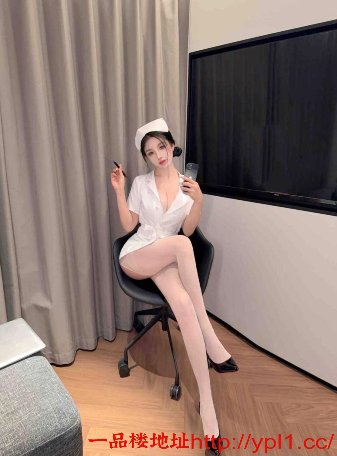 大长腿美女小B很紧服务带劲爽爆了