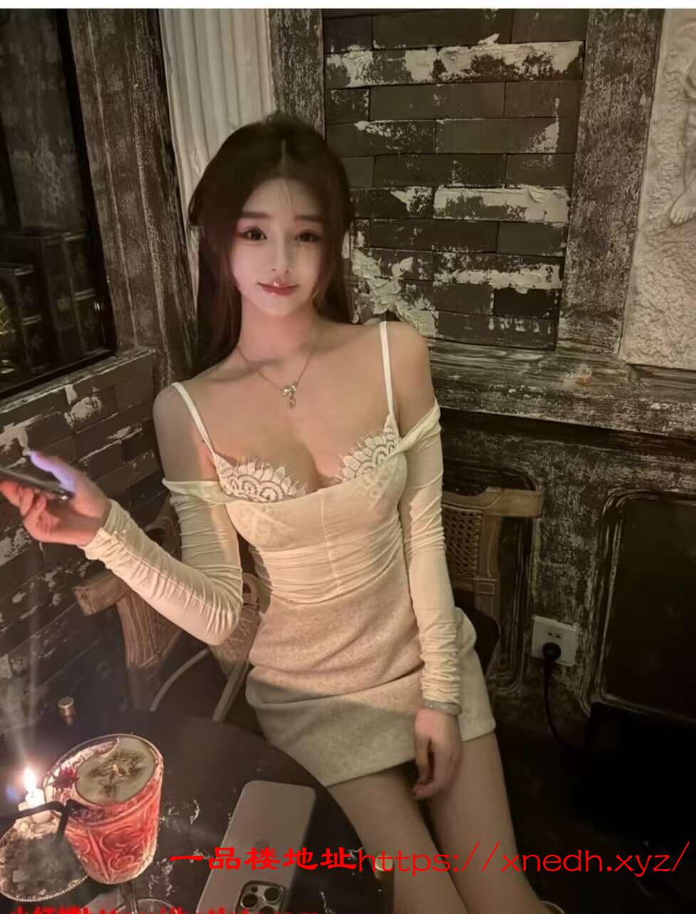 大二学妹出来兼职三点粉嫩