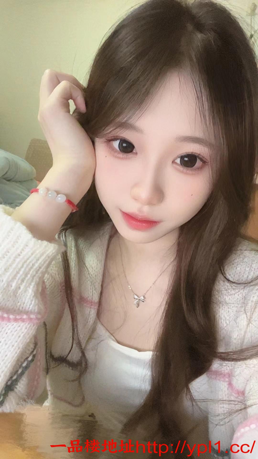 粉嫩妹子水多透明拉丝