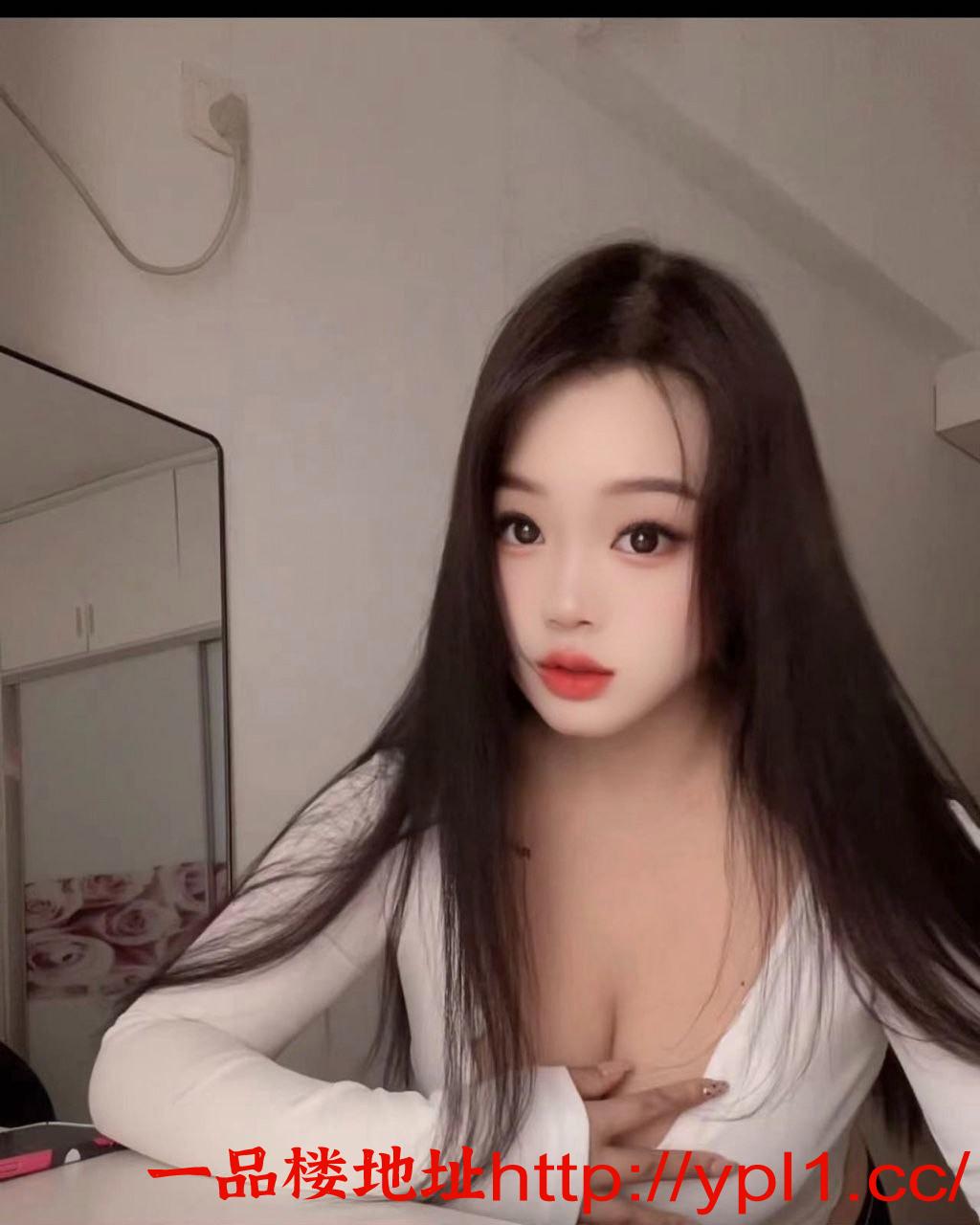 湖北，大奶子，小蛮腰，嫩嫩滑滑的一双美腿