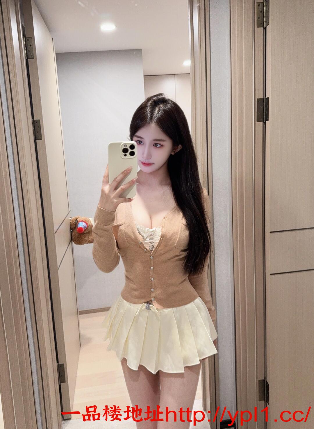 大胸粉鲍骚逼会夹会喷水（可外出）