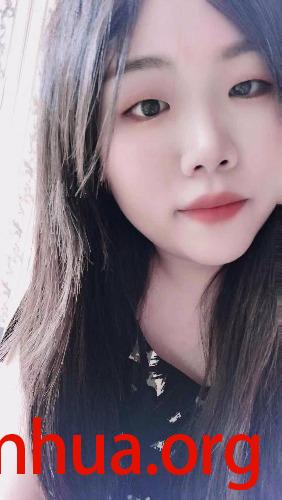 火车站捡漏极品大咪咪妹子96年饱满妹子