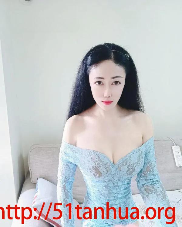 青羊服务不错美女